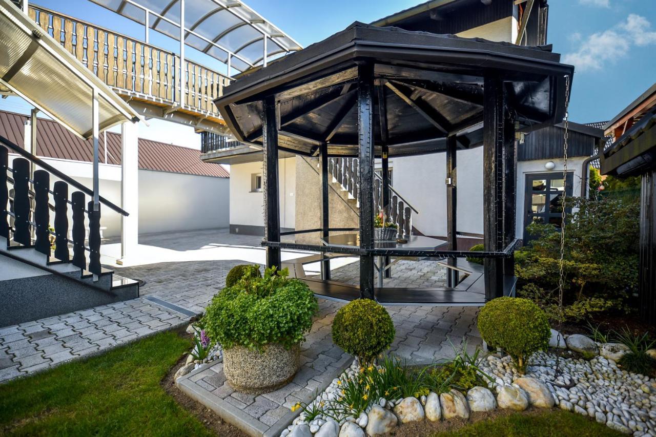 Sedami Maribor Exterior foto
